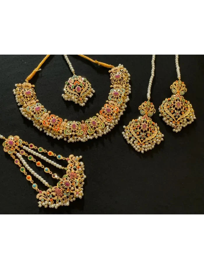 STUNNING BRIDAL NECKLACE DESIGN