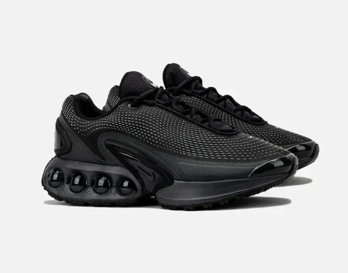 NIKE AIR MAX DN BLACK