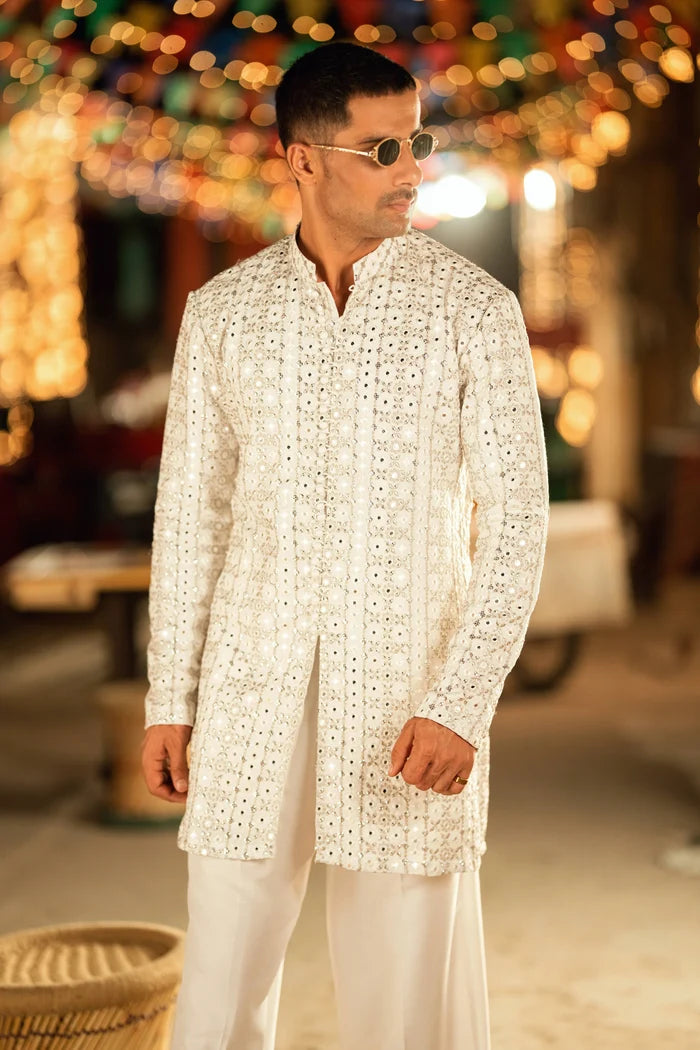 AMEER – WHITE KURTA PAJAMA