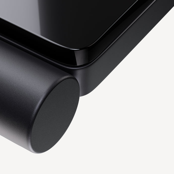 BodyFit — Black — Macro view of scale corner with matte cylindrical side element — close-up, matte black, design detail