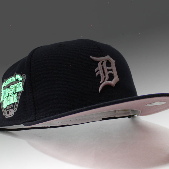 Detroit Tigers 2005 All-Star Game New Era 59Fifty Fitted Hat (Glow in the Dark Navy Pink Under Brim)