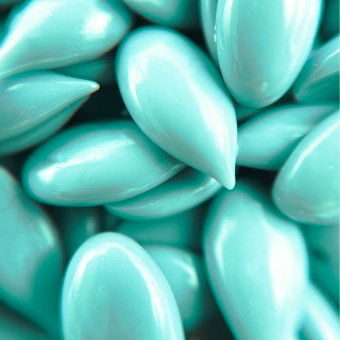 W383 Italwax 1kg Vanira Spa Sandalwood Film Wax | Close-up of teal Italwax Vanira sandalwood hot film wax beads