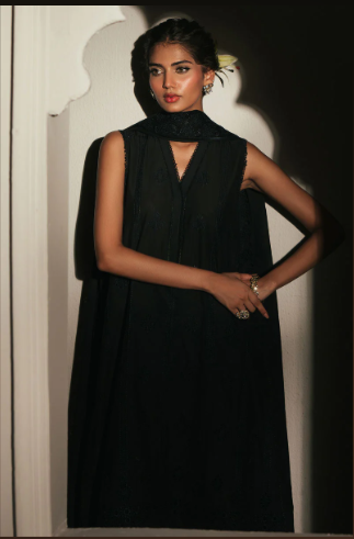 MIDNIGHT GLAM-3PC CHIKANKARI SUIT