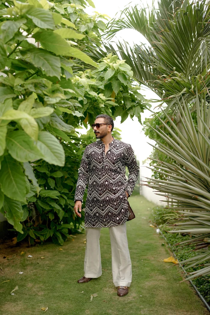 NAQOOSH – DARK BROWN KURTA PAJAMA