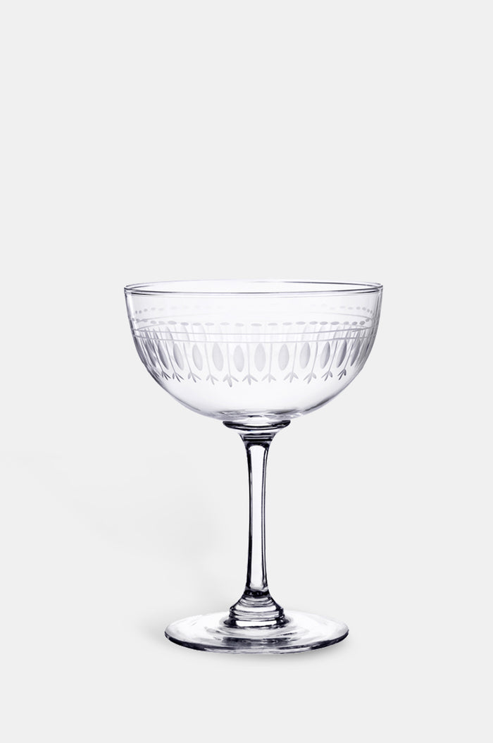 The Vintage List ovals champagne saucer set with oval motif band.