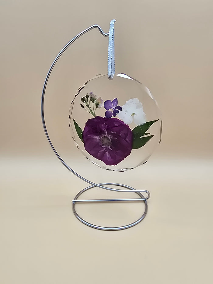 Premade 5-inch diamond edge preserved flower ornament in crystal-clear resin. Ready-to-ship floral keepsake gift for weddings, anniversaries, memorials, and holidays.