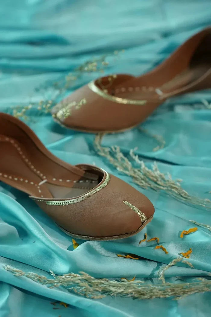Rohi Brown Khussa