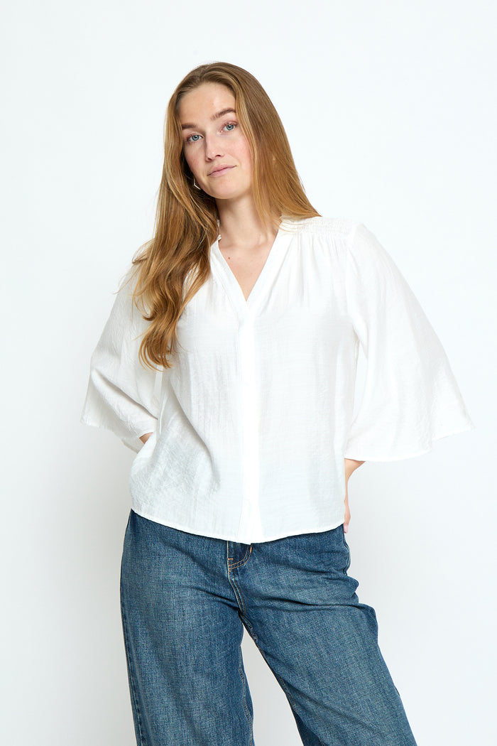 Seria V-Neck Shirt Cloud Dancer
