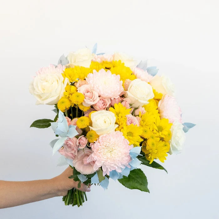 Sincerely Pink Diy Flower Kit Hand - Image