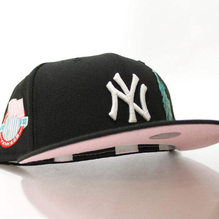 Statue of Liberty New York Yankees Team Flag Patch New Era 59Fifty Fitted Hat (BLACK Pink Under Brim)