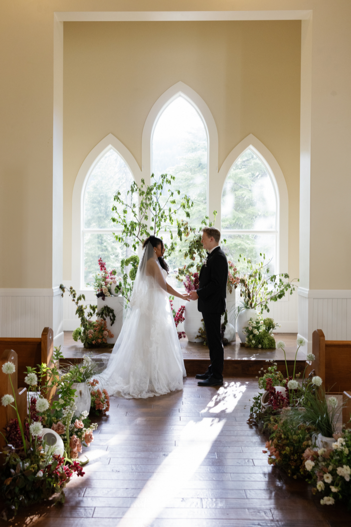 Tamarack in Bloom: A Wildly Romantic Wedding
